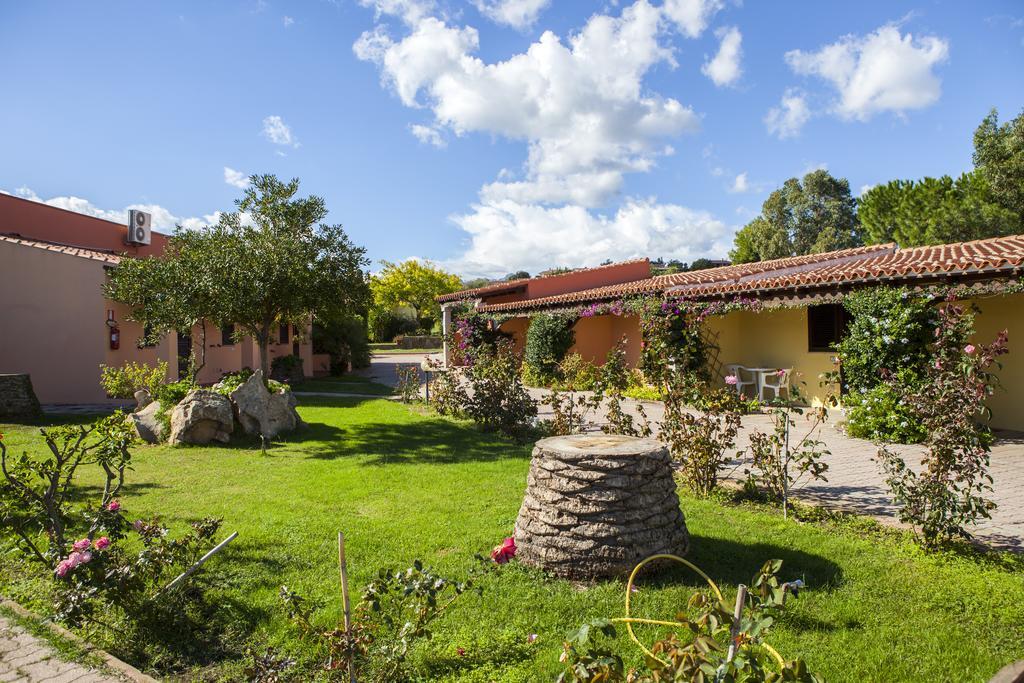 Hotel L'Esagono San Teodoro  Exterior photo